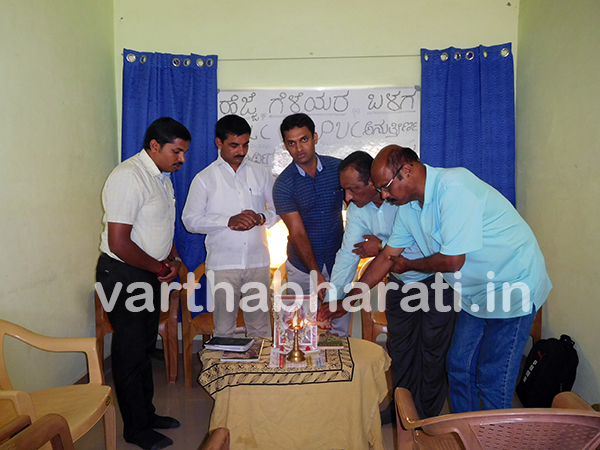 ಧೃತಿಗೆಡದೆ ಪರೀಕ್ಷೆ ಎದುರಿಸಿ: ಹಳೇಕೋಟೆ ರಮೇಶ್